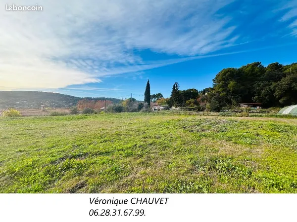 Terrain 1 070 m² Draguignan 