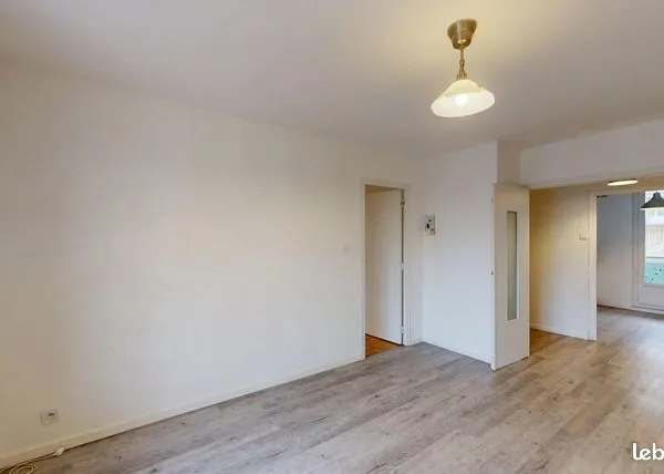 Appartement 4 pièces 69 m² 
