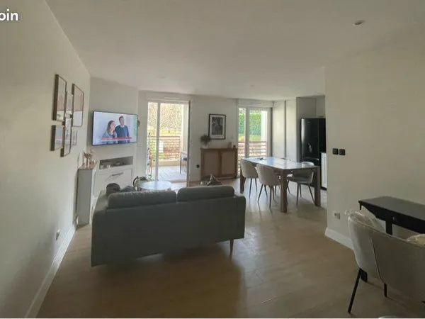 Appartement 3 pièces lumineux 