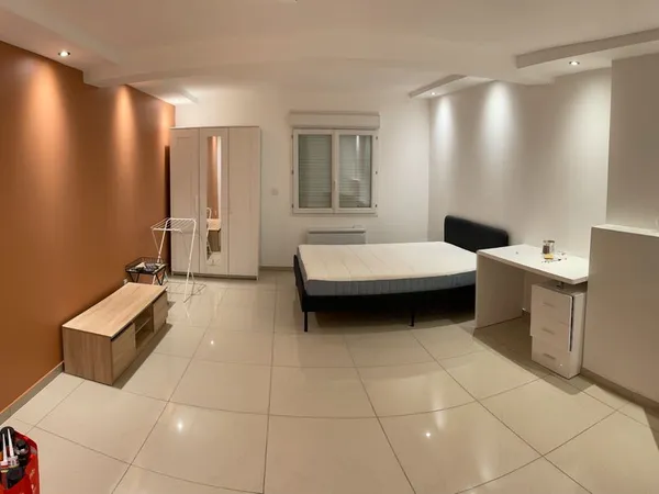 Studio à Auxonne 