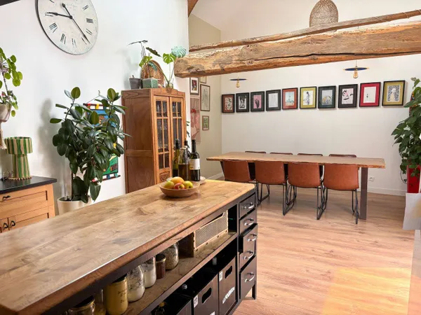 Maison 1 pièce 255 m² 