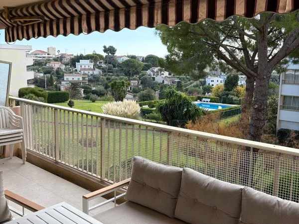 Appartement 3 pièces 77 m² 