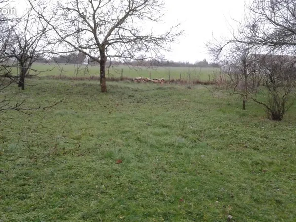 Terrain 900 m² Saint Morillon 