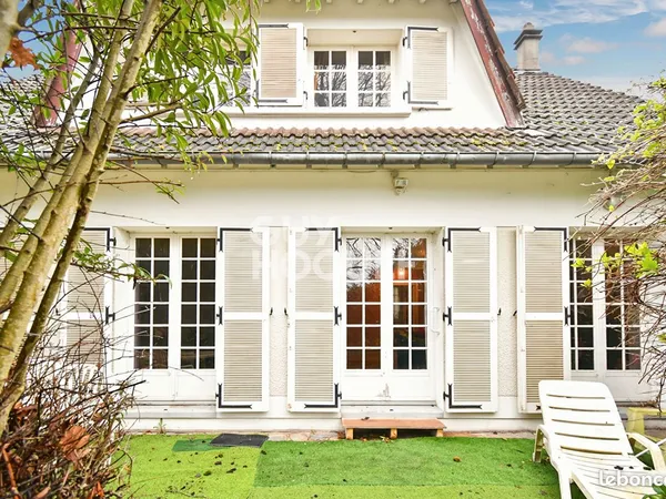 Maison 5 pièces 151 m² 