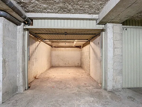 Parking fermé à Nantes , Rue de la Béraudière 
