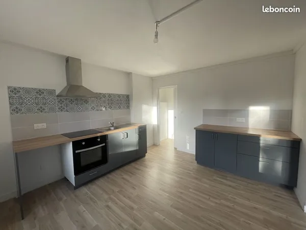 Duplex 6 pièces 84 m² 
