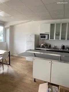 Local commercial 220 m² 