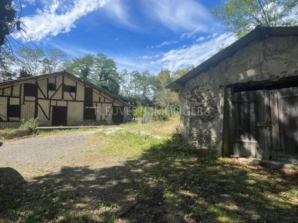 Ferme landaise avec dependances et 5,7 ha