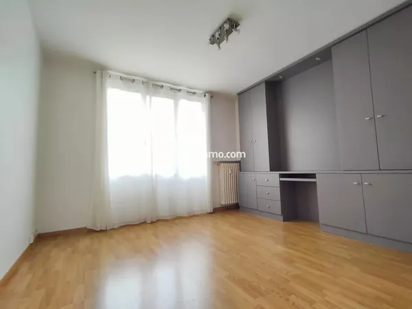 SAINT-MAUR-DES-FOSSES - Bords de Marne - Appartement 2 pièces 