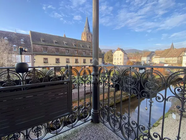 Appartement 5 pièces - 159 m² avec balcon 