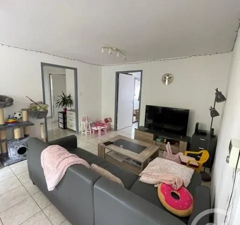 Appartement 3 pièces 77 m² 