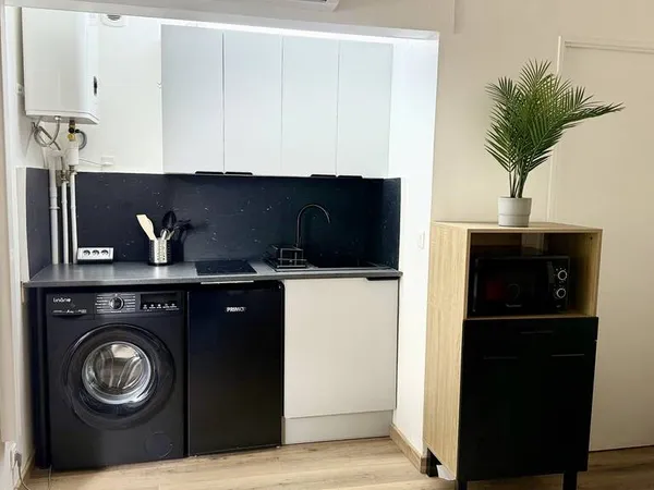 Studio 1 pièce 21 m² 