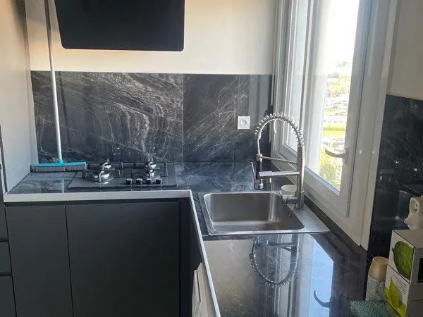 Appartement à louer 74 m² 