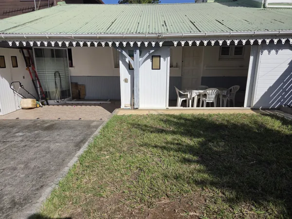 Rare, maison T2 à Anse mitan 