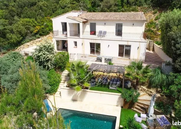 Maison 6 pièces 173 m² 