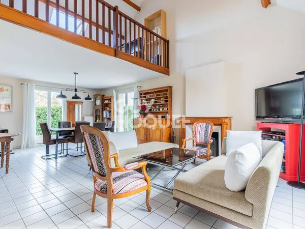 Maison 6 pièces 142 m² 