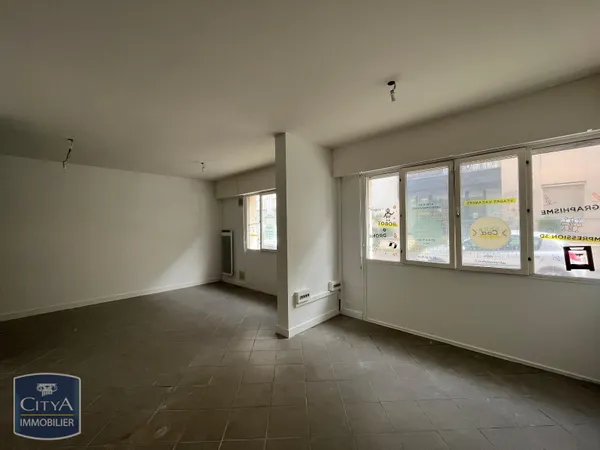 Local commercial 90 m² 