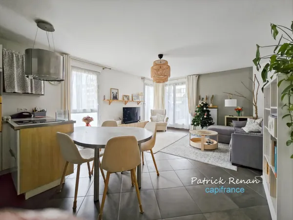 Appartement à vendre 4 pièces, T4, 85 m2 FONTENAY LE FLEURY (78) 