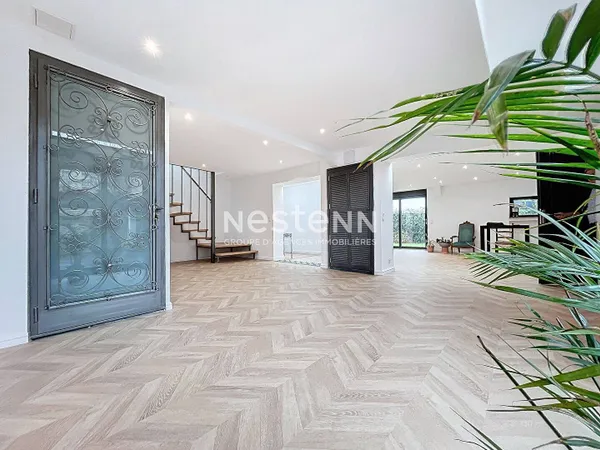Maison 5 pièces 161 m² 