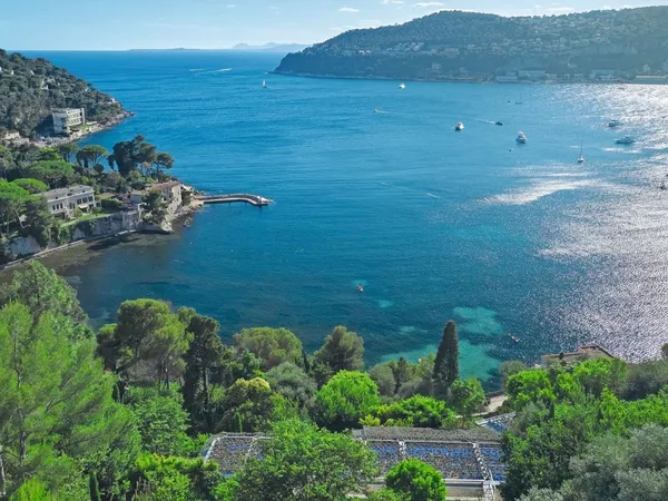 BIEN D'EXCEPTION SUR LE CAP FERRAT 
