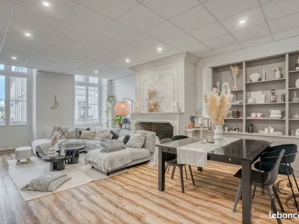 Maison 5 pièces 220 m² 