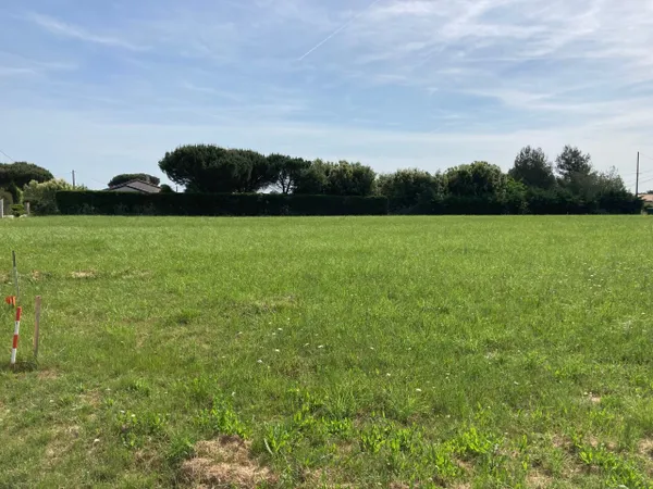 Terrain en lotissement 741 m² 