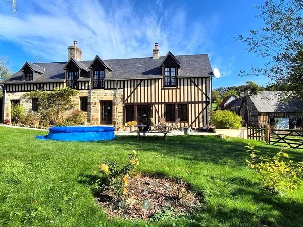 Maison 5 pièces 211 m² 