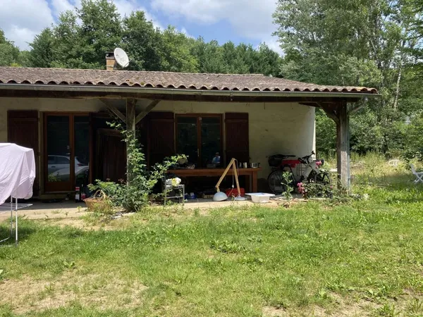 Maison de campagne à rénover - à 5 minutes de Monpazier 