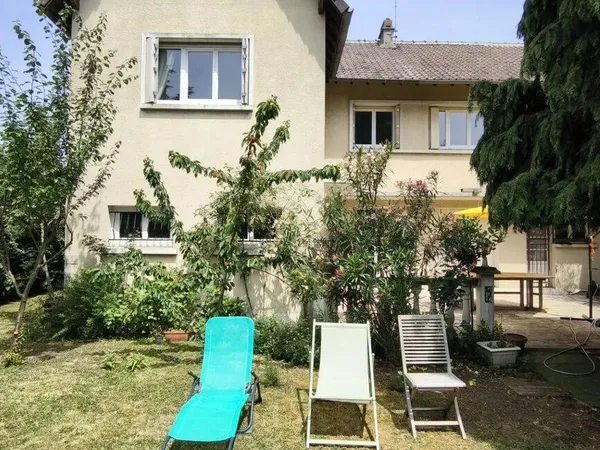 Maison 8 pièces 170 m² 