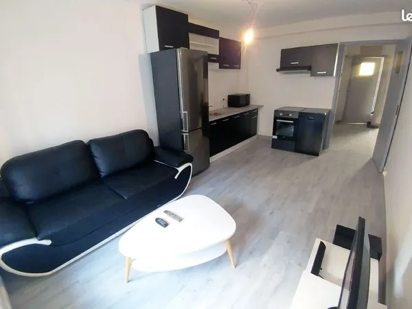 Appartement 85m² + salle cinéma 