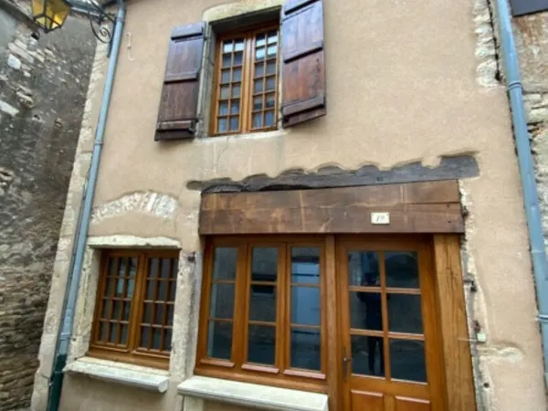 Saint Gengoux Le National, Maison F4 avec cave, 73.98m² habitables 