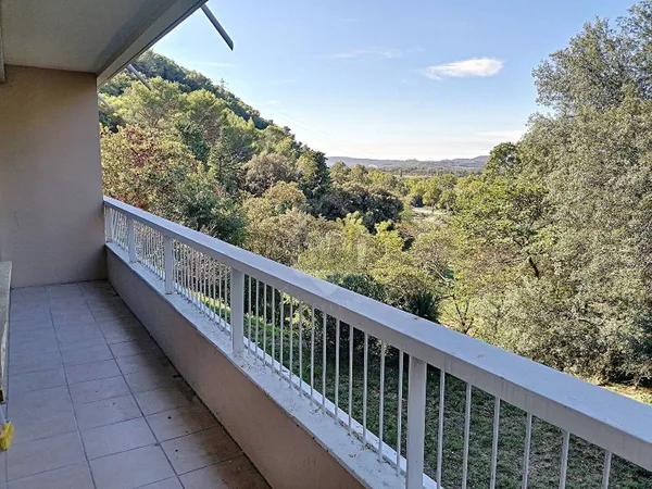 Appartement 5 pièces 96 m² 