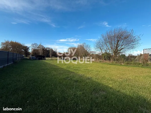 Terrain 600 m² LA BOUSSAC 
