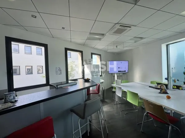 SAINT ETIENNE Technopole - Bureaux de 84 m² en parfait état - A LOUER 