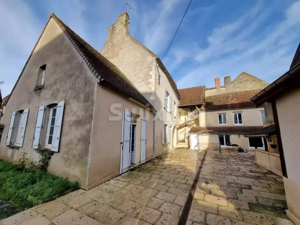 Maison 12 pièces 225 m² 