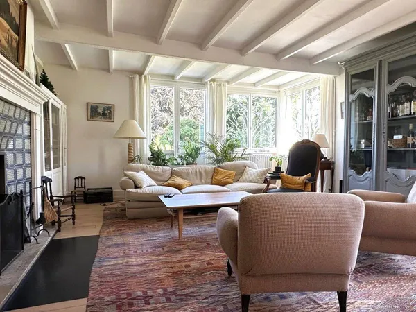 Maison 10 pièces 285 m² 
