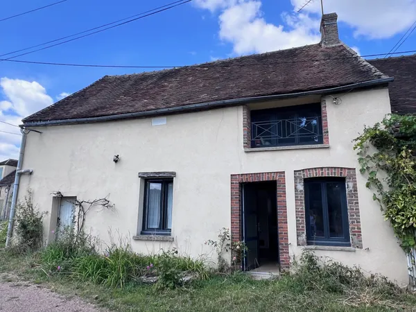 A VENDRE - Ancienne grange à la campagne 15km de sens 