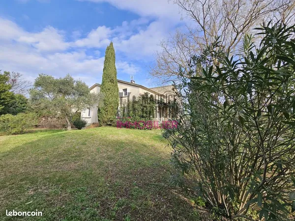 Villa 6 pièces 200 m² 