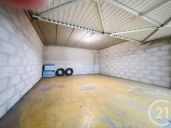 Parking 30 m² 