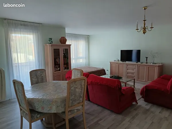 Appartement type 2 + Garage fermé, secteur Avenue de Laon/Place St Thomas 