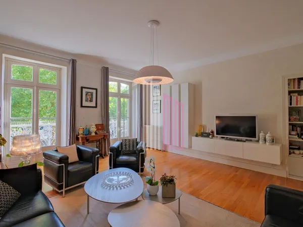 Vends t6 et plus - 144.61m² - Rennes 35000 