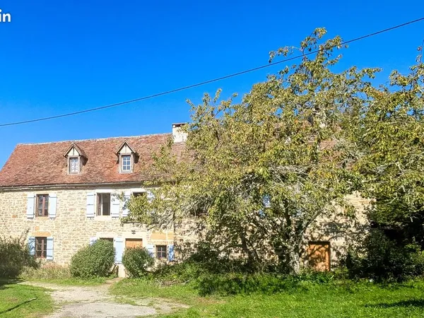 Propriété 11 pièces 255 m² 