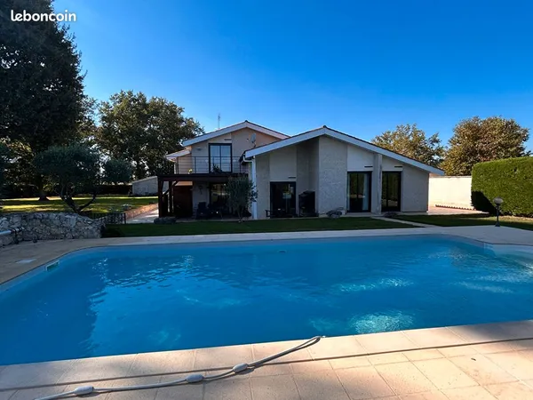 Maison 6 pièces 209 m² 