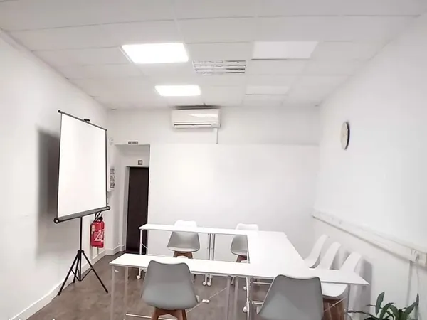 Bureau / Salle de soins / Co working 