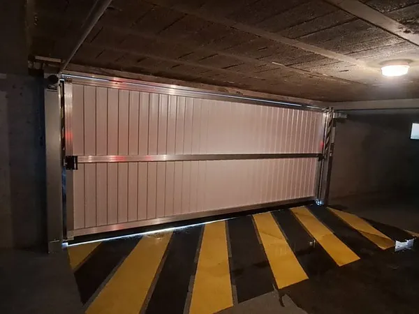 Parking dans garage Fermé 