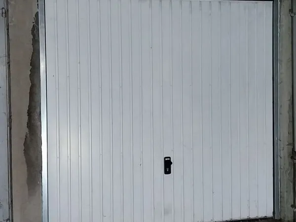 Garage centre ville 13 m2 