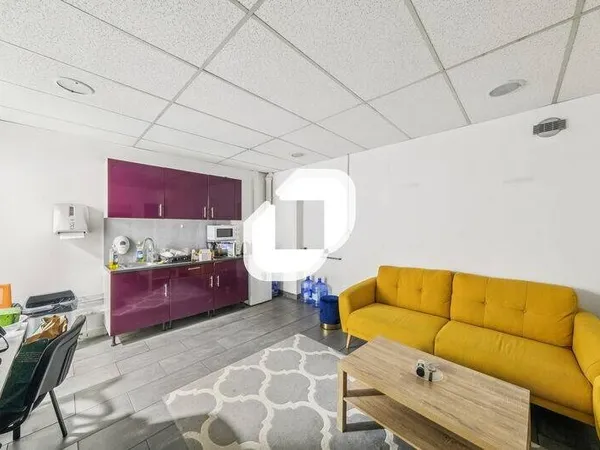 Bureaux 228 m² 