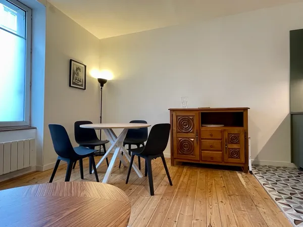 À louer, studio meublé dans le centre de Quimper 