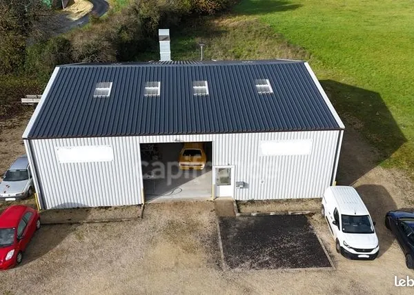 Local commercial 275 m² 