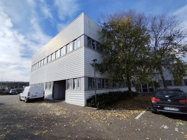 Bureaux 805 m² 